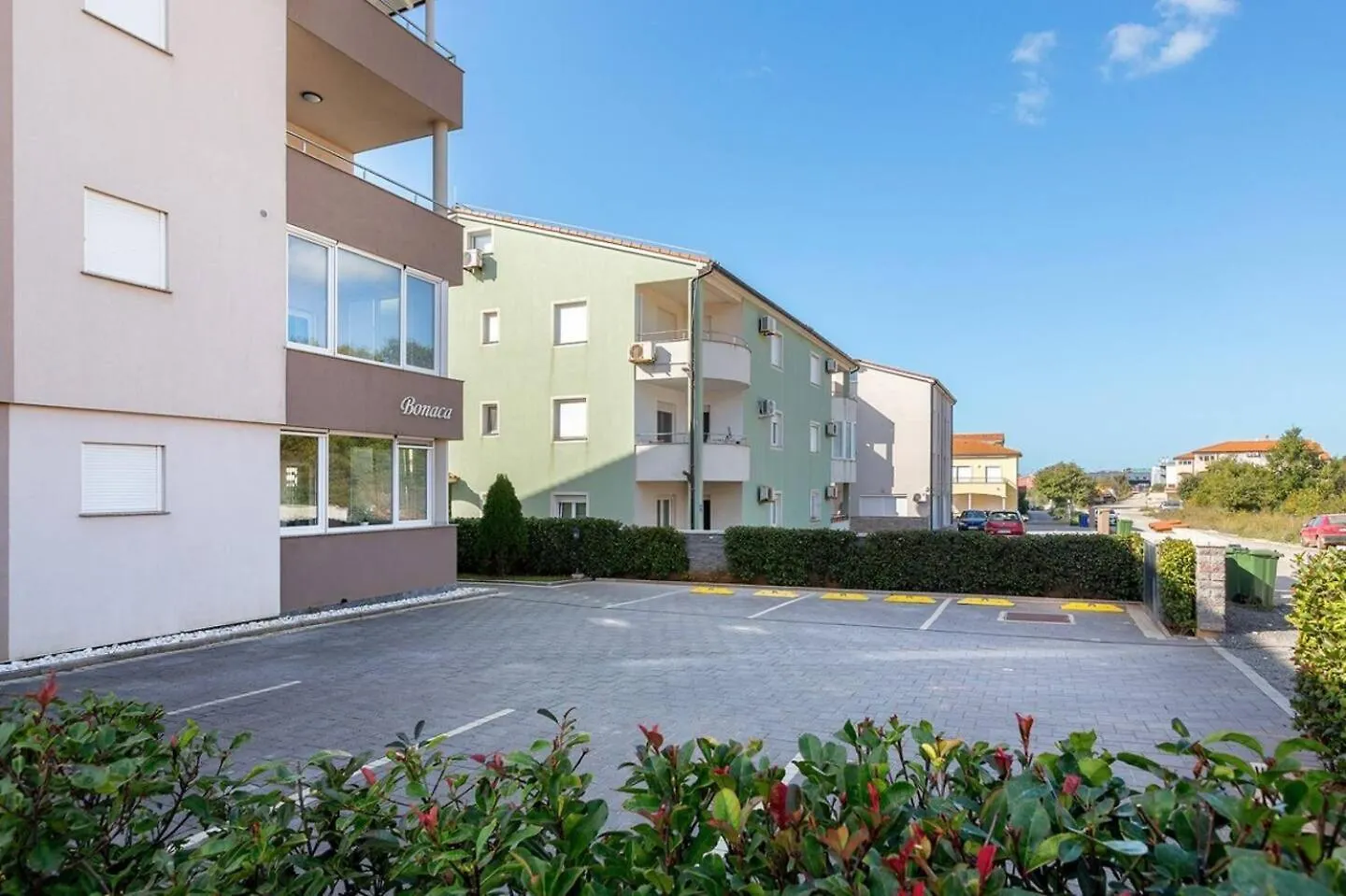 Medulin 2 Bedroom Apartment With Sea View, Balcony & Free Parking
