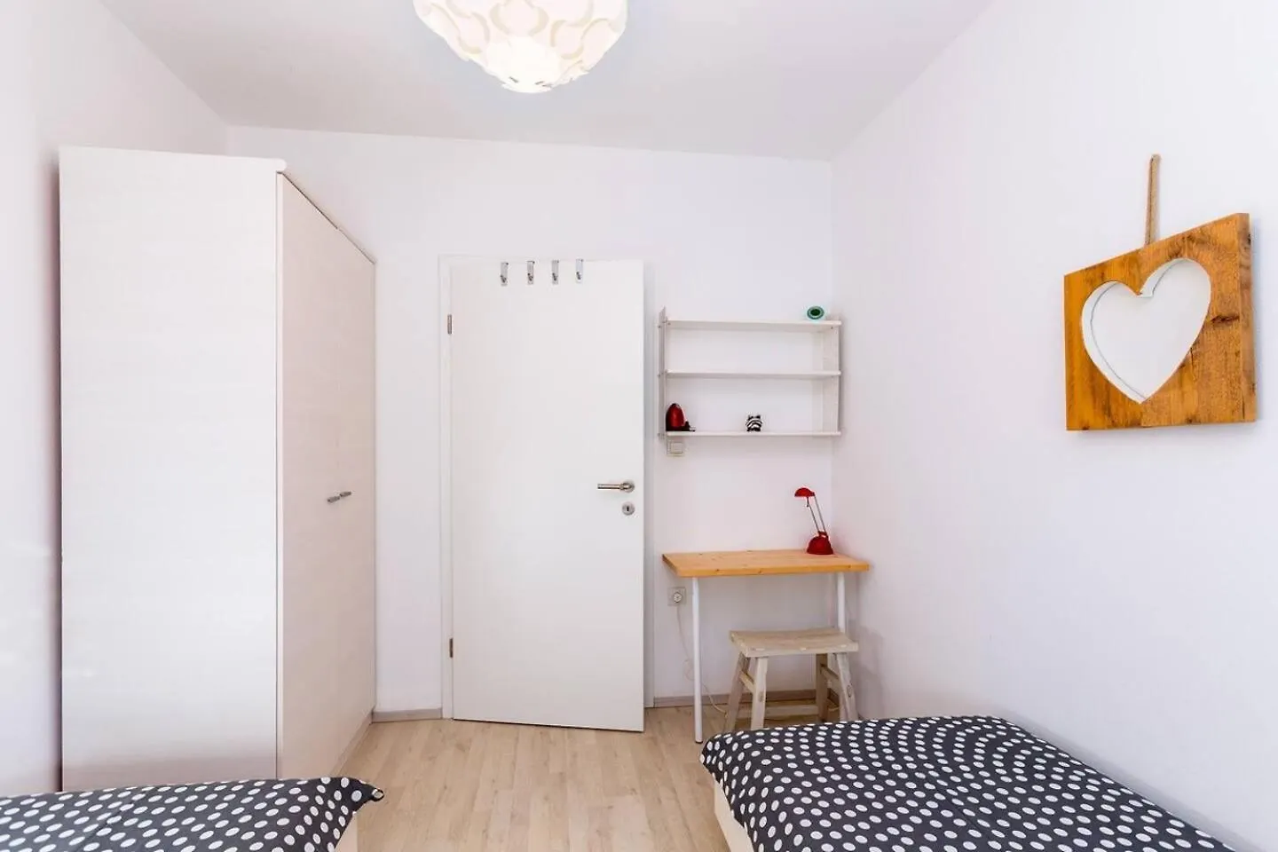 Medulin 2 Bedroom Apartment With Sea View, Balcony & Free Parking 0*,